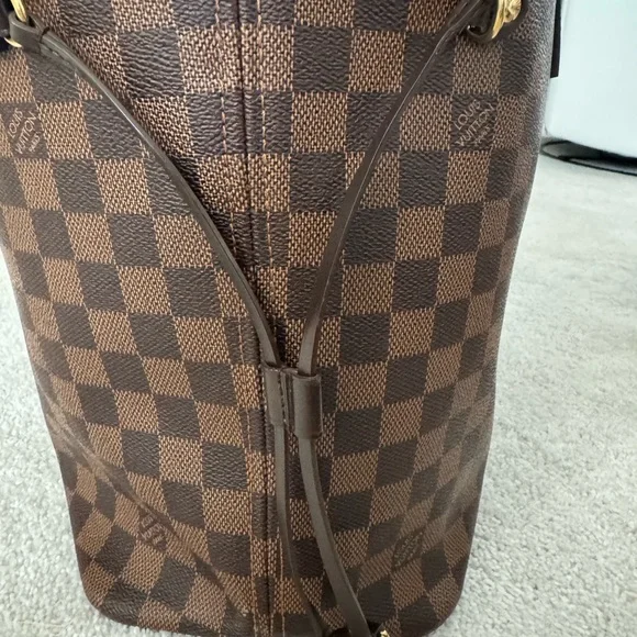 Louis Vuitton Neverfull MM Damier - Picture 5 of 16